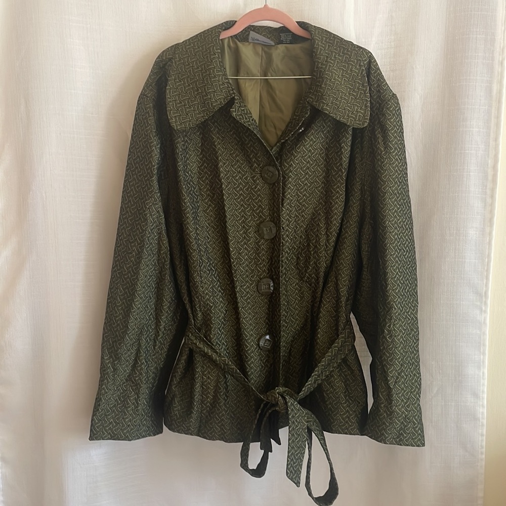 Maggie Barnes green patterned women’s tie jacket coat in plus size 4X